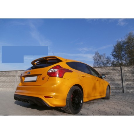 RAJOUT DU PARE-CHOCS ARRIERE FORD FOCUS ST MK (RS LOOK)